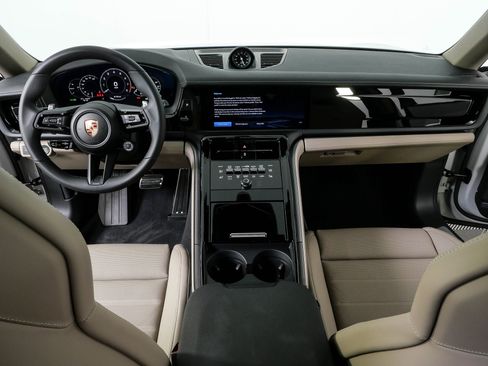 New 2026 Porsche Panamera RWD image 20