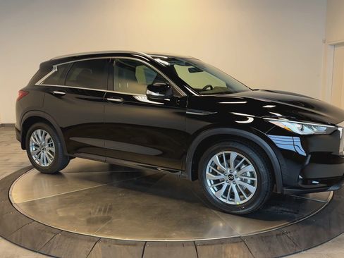 New 2025 INFINITI QX50 Luxe image 2