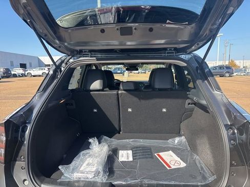 New 2026 Nissan Kicks SR w/ SR Premium Package image 20