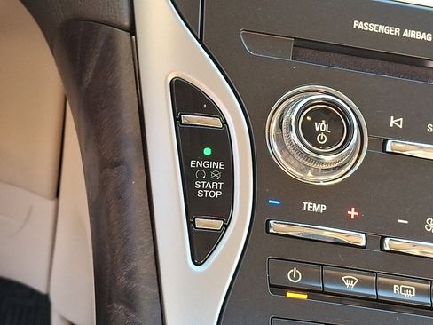 Used 2020 Lincoln Nautilus Reserve image 28