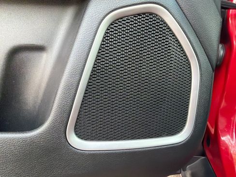 Used 2018 Jeep Compass Latitude w/ Popular Equipment Group FWD image 23