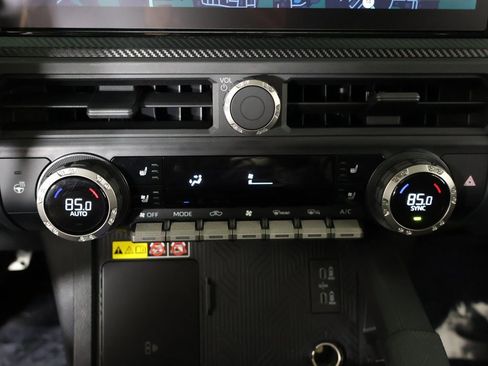 Used 2025 Toyota Tacoma TRD Pro image 52