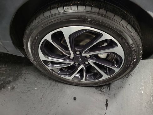 Used 2023 Chevrolet Bolt EUV Premier w/ Super Cruise Package image 10