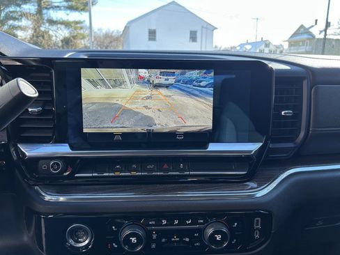 Used 2023 Chevrolet Silverado 1500 LT image 14