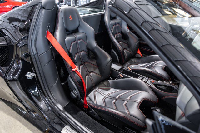 Used 2018 Ferrari 488 Spider RWD image 36