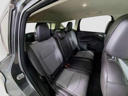 Used 2017 Ford Escape SE w/ Equipment Group 201A image 25