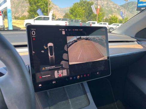 Used 2023 Tesla Model Y Long Range AWD/4WD image 30
