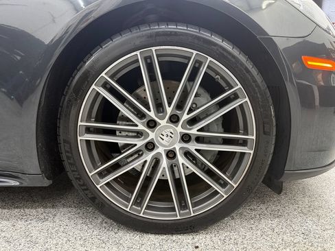 Used 2018 Porsche Panamera 4S AWD/4WD image 47