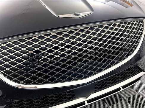 Certified 2025 Genesis GV70 2.5T AWD/4WD image 31