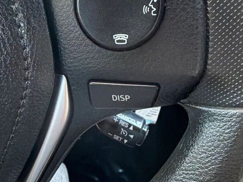Used 2014 Toyota Corolla LE FWD image 13
