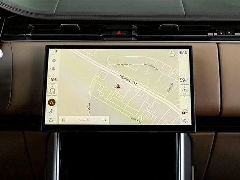 Used 2025 Land Rover Range Rover SE AWD/4WD image 19