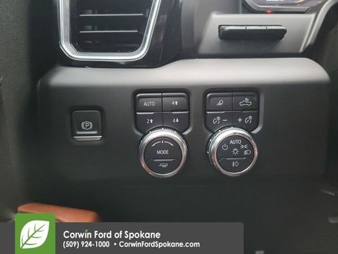 Used 2024 GMC Sierra 3500 Denali Ultimate image 24