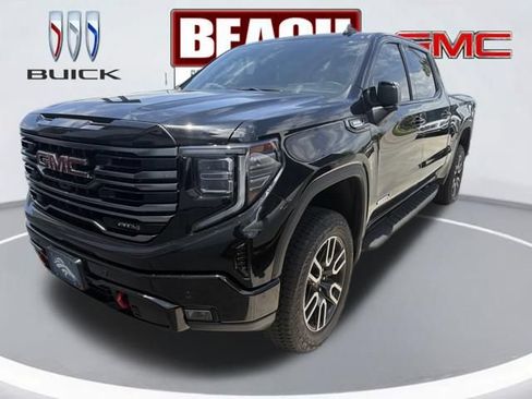 Used 2025 GMC Sierra 1500 AT4 w/ AT4 Premium Package AWD/4WD image 3