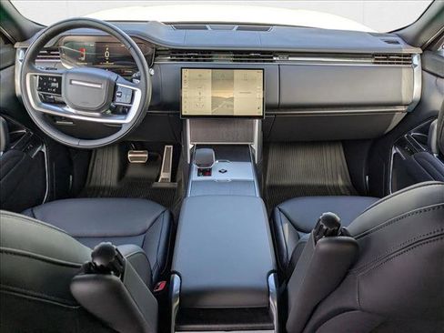 New 2025 Land Rover Range Rover SE image 14