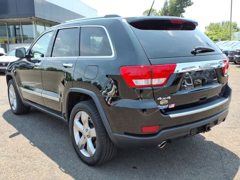 Used 2013 Jeep Grand Cherokee Overland w/ Advance Technology Group AWD/4WD image 6