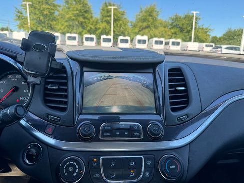 Used 2019 Chevrolet Impala LS FWD image 17