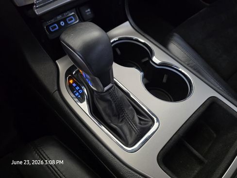 Used 2018 Jeep Grand Cherokee Altitude AWD/4WD image 31
