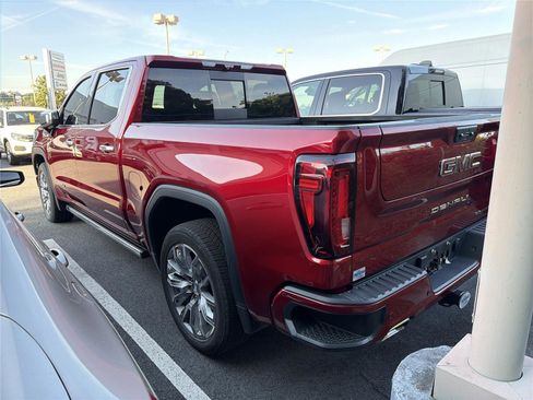 Used 2024 GMC Sierra 1500 Denali w/ Denali Reserve Package AWD/4WD image 6