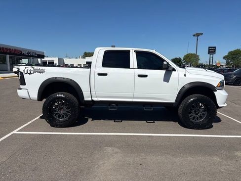 Used 2019 RAM 1500 Express w/ Wheel & Sound Group AWD/4WD image 5