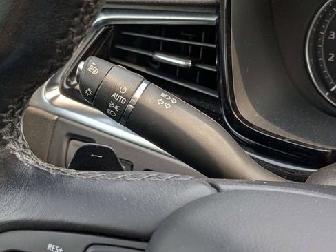Used 2023 Cadillac XT6 Premium Luxury FWD image 22