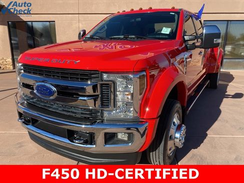 Used 2019 Ford F450 XLT w/ XLT Premium Package image 2