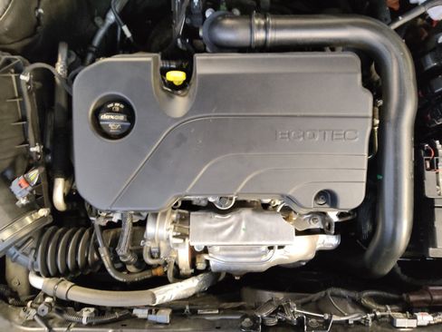 Used 2023 Chevrolet Malibu LT FWD image 30
