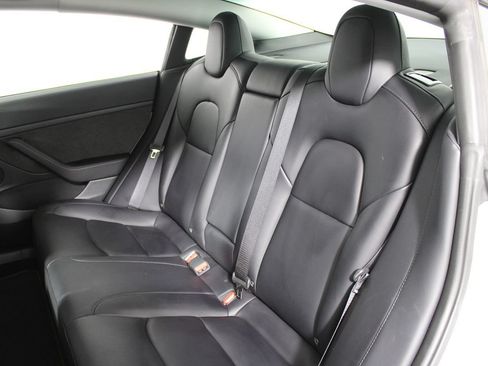 Used 2023 Tesla Model 3 Standard Range RWD image 19