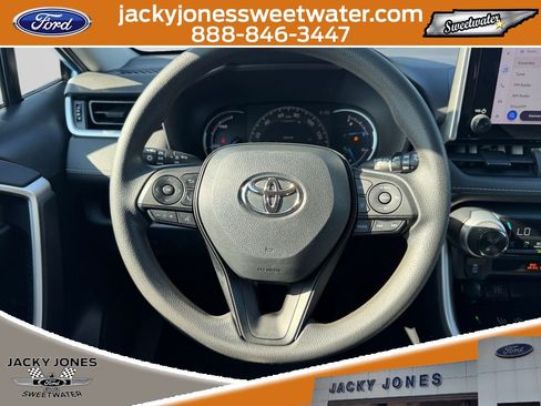 Used 2023 Toyota RAV4 AWD Hybrid image 11