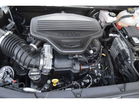 Used 2025 Cadillac XT5 Premium Luxury FWD image 26