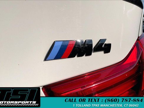 Used 2018 BMW M4 Coupe RWD image 8