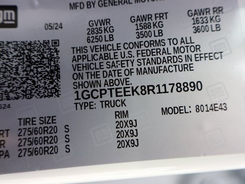 Used 2024 Chevrolet Colorado Trail Boss w/ Technology Package image 40