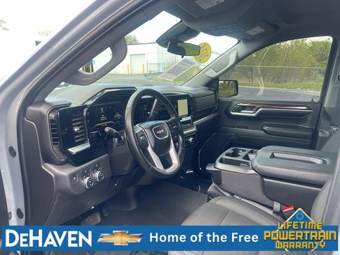 Used 2024 GMC Sierra 1500 Elevation AWD/4WD image 11