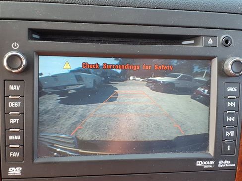 Used 2013 Chevrolet Avalanche LTZ image 29