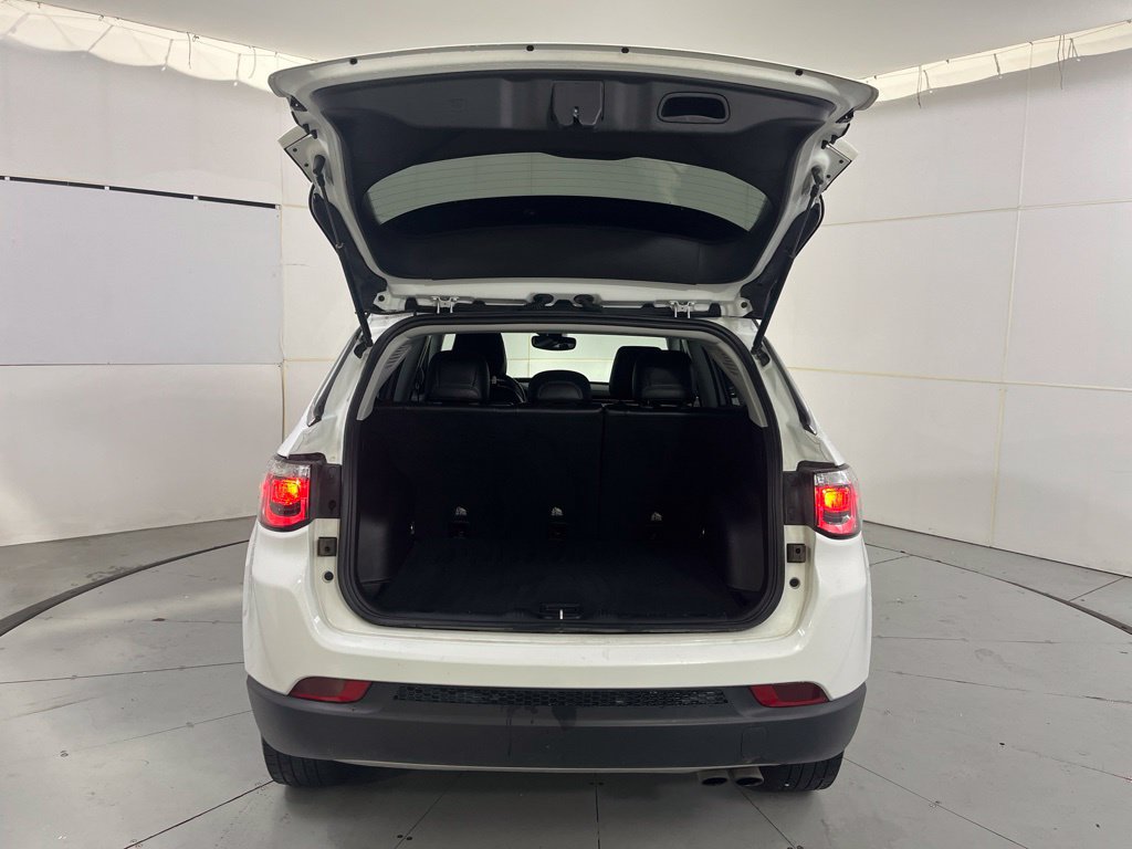 Used 2022 Jeep Compass Limited AWD/4WD image 13