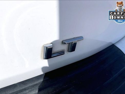 Used 2023 Chevrolet Suburban LT AWD/4WD image 8