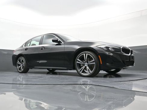 Used 2024 BMW 330i xDrive Sedan w/ Premium Package image 22