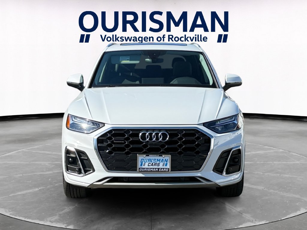 Used 2022 Audi Q5 2.0T Premium Plus w/ Premium Plus Package AWD/4WD image 8