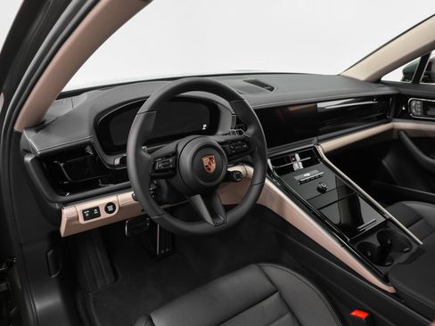 Certified 2026 Porsche Panamera 4 AWD/4WD image 46