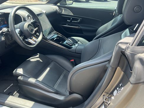 Certified 2023 Mercedes-Benz SL 43 AMG image 32