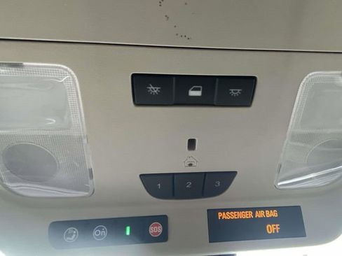 Used 2019 Buick Envision Essence image 29