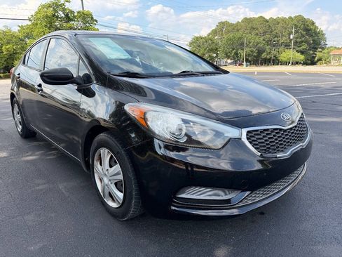 Used 2015 Kia Forte LX w/ Protection Package FWD image 4
