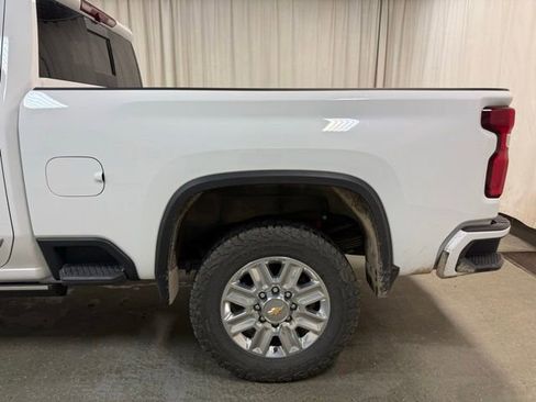 Used 2024 Chevrolet Silverado 3500 High Country w/ High Country Premium Package AWD/4WD image 14