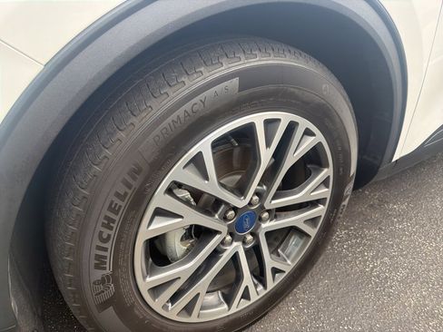 Certified 2022 Ford Escape SEL w/ Technology Package image 4