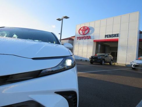 Certified 2026 Toyota Camry SE w/ Convenience Package image 4