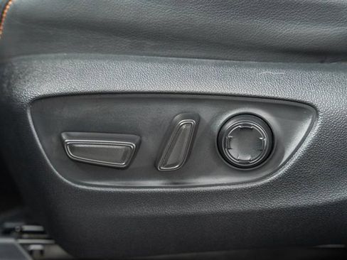 Certified 2022 Toyota Sienna XSE image 38