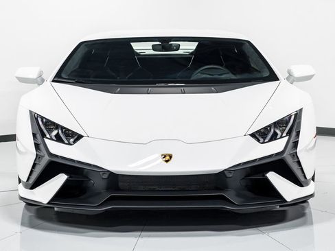 Used 2024 Lamborghini Huracan Tecnica RWD image 8