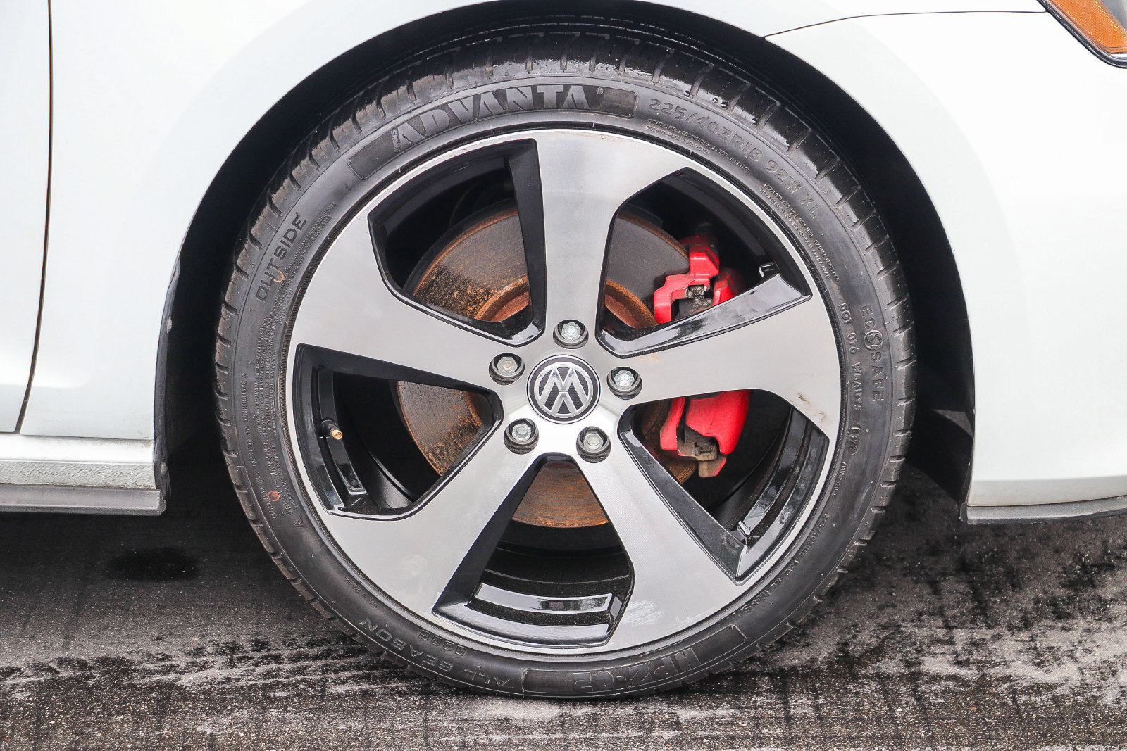 Used 2016 Volkswagen GTI S FWD image 11