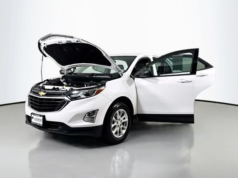 Used 2019 Chevrolet Equinox LS AWD/4WD image 15