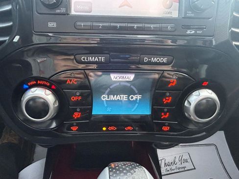 Used 2014 Nissan Juke SL image 25