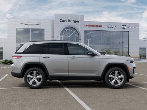 New 2026 Jeep Grand Cherokee Limited w/ Luxury Tech Group II AWD/4WD image 21